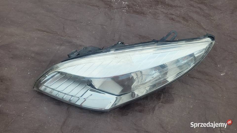 RENAULT MEGANE III REFLEKTOR LEWY LAMPA PRZÓD osobowe Ruda Śląska
