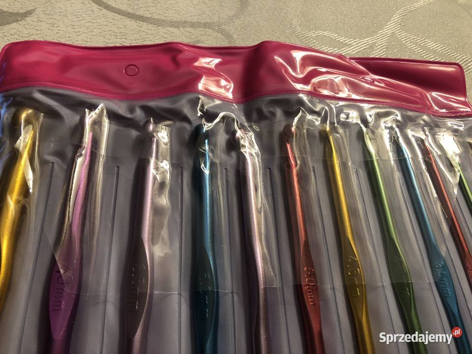 zestaw szydełek w etuinowerozmiar 28 Zegrze