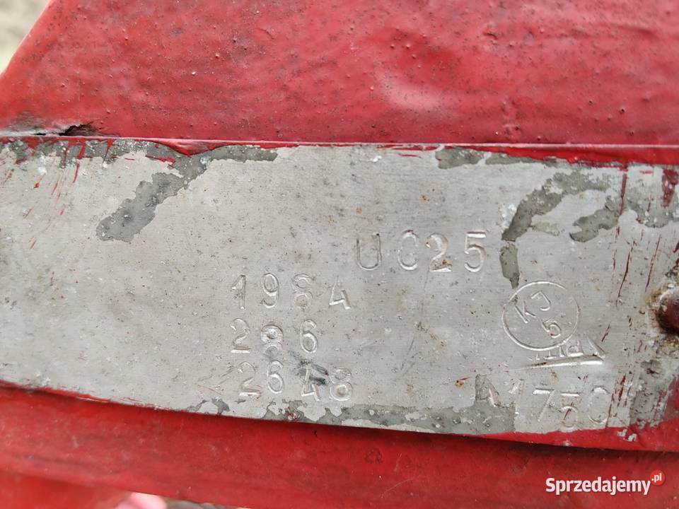 Pług podowrywkowy 7 skibowy Kostrzyn sprzedam