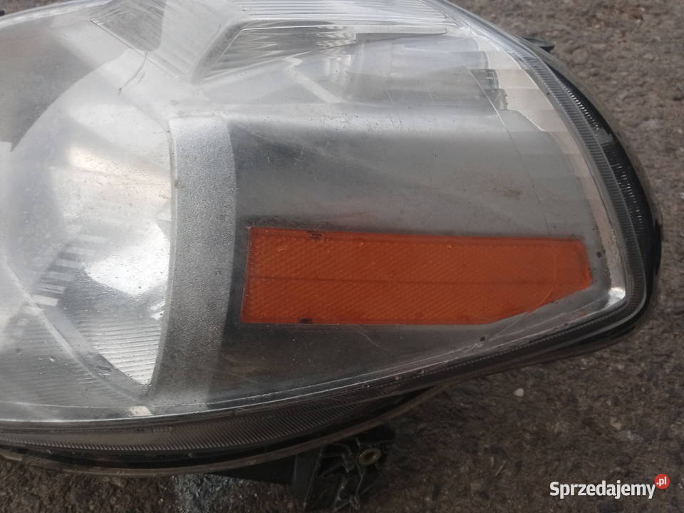 Nissan Tiida lampa przednia lewa osobowe Ożarów Mazowiecki