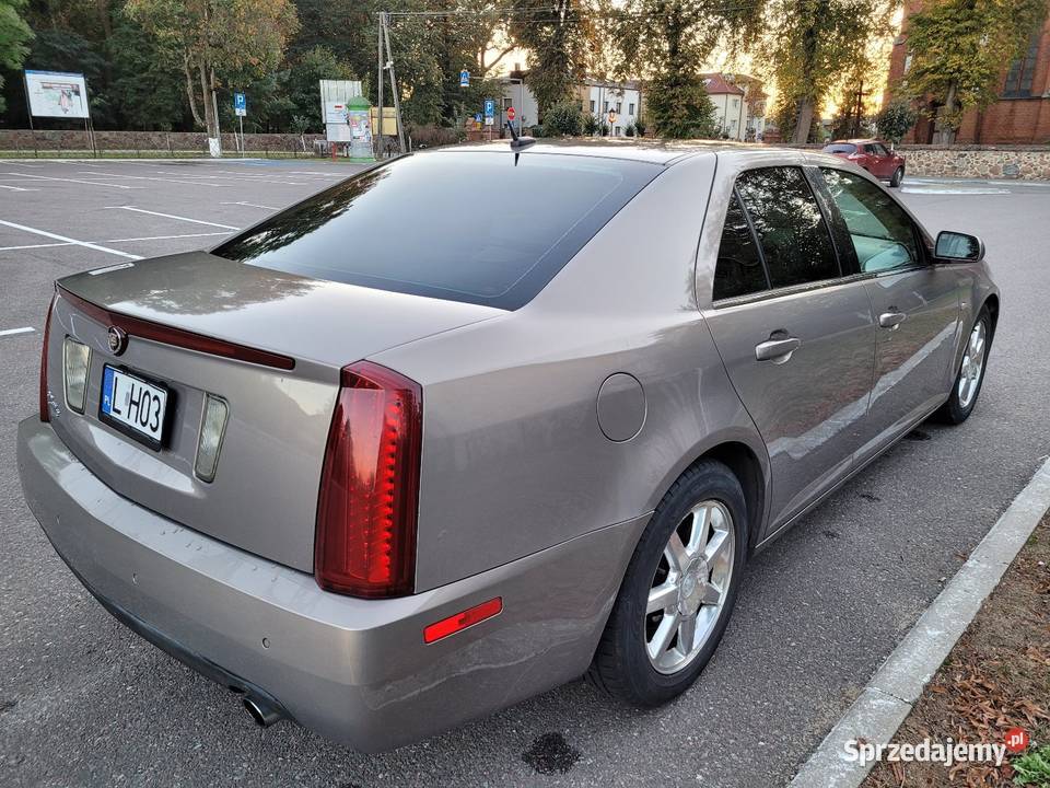 Cadillac sts benzyna