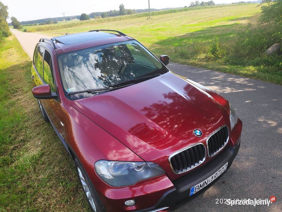 X5 xdrive30i Vermilionrot Metallic Knyszyn
