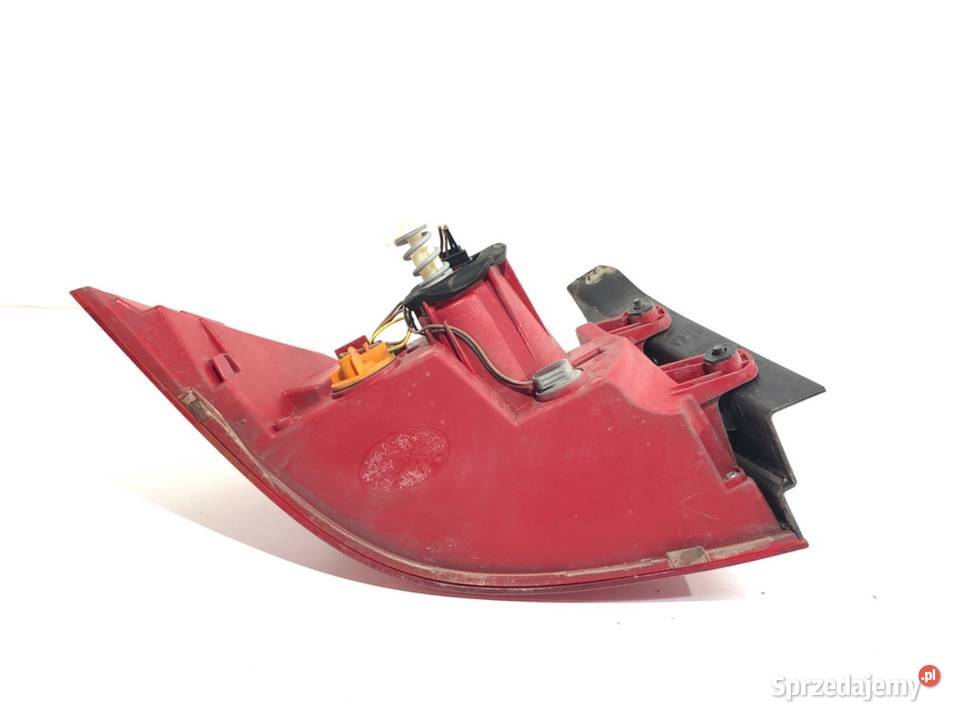 LAMPA PRAWY TYŁ VW PASSAT B7 4AE945310 podkarpackie