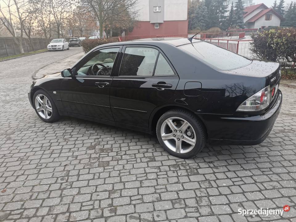 Lexus is 300 Prestige Radom