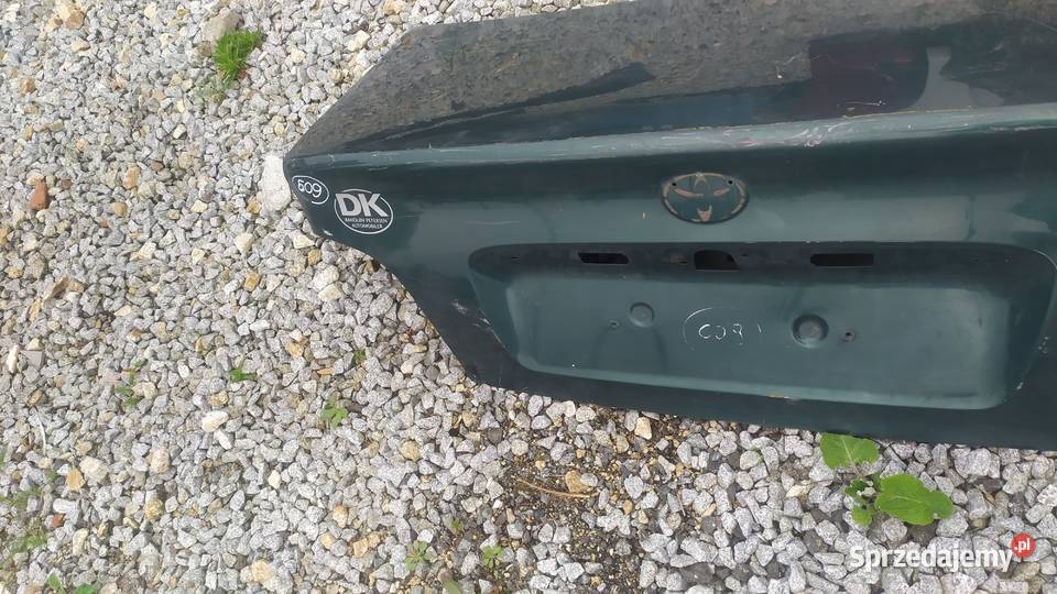 Toyota avensis t22 sedan 1998 2000 2001 klapa dolnośląskie Wrocław