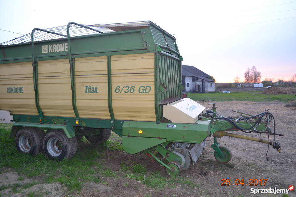 Przyczepa samozbierająca KRONE