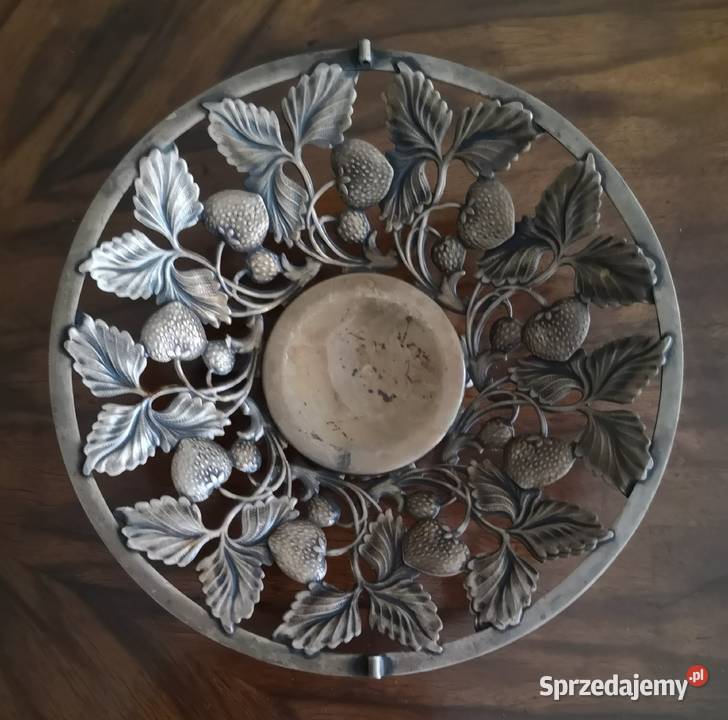 Platerowana patera HEFRA wzór poziomki PRL śląskie Katowice