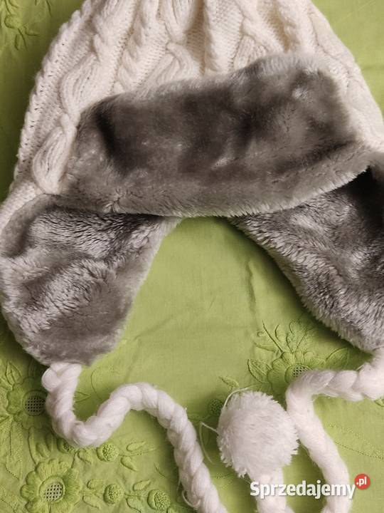 HiTec czapka dziergana pompony futerko zdobienia Otwock sprzedam