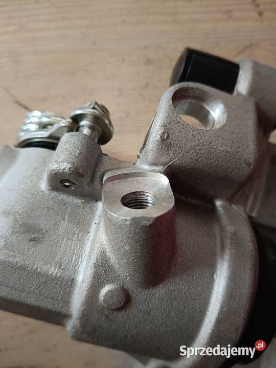 Zacisk hamulcowy nowy uszkodzony Motoryzacja Czekanów