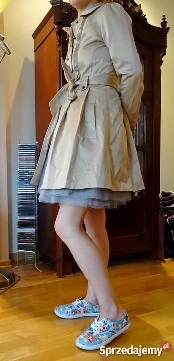 Elegancki rozkloszowany płaszcz trencz Vero Moda Łódź