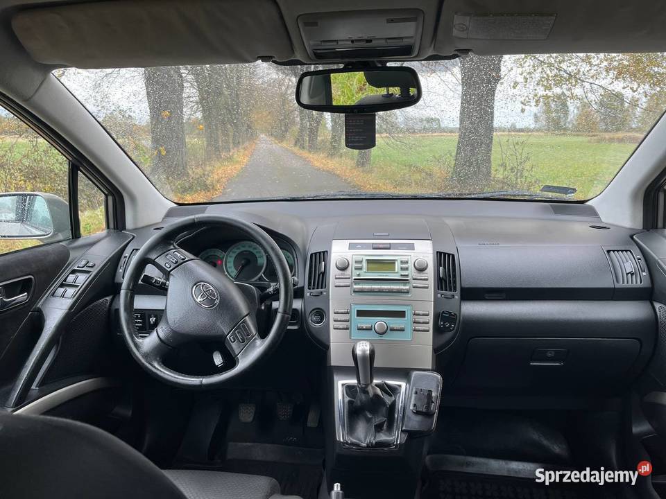Toyota Corolla Verso 20 diesel 116 ekrany dvd Tarnobrzeg