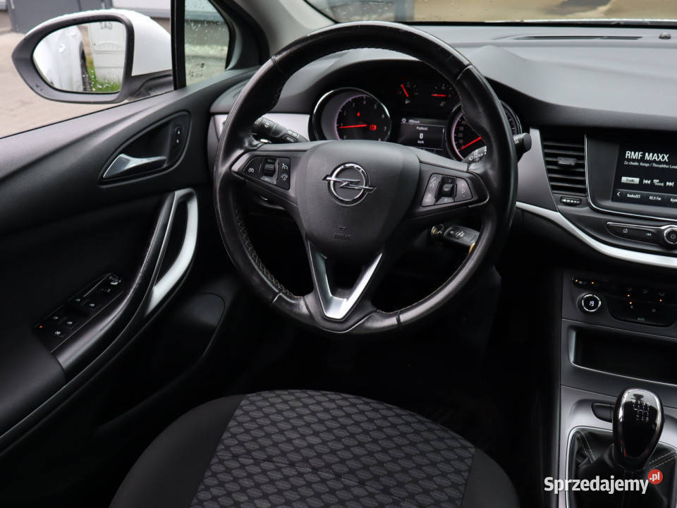 Opel Astra 14 T biały Katowice sprzedam