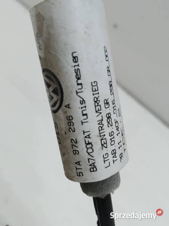 ZAMEK DRZWI PRAWY PRZÓD 5TB837016 VW Volkswagen Rok produkcji 2018