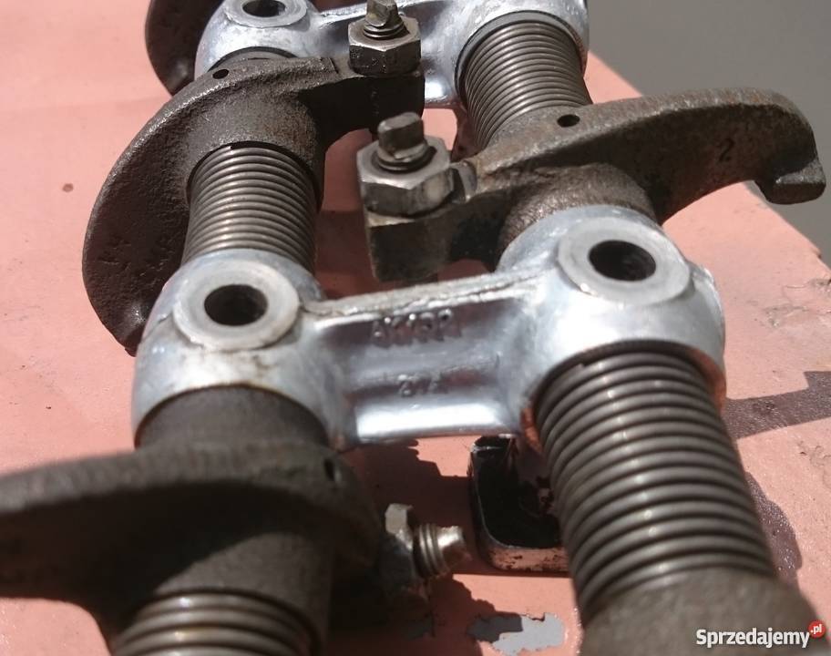 Klawiatura zaworów Fiat 125p FSO 4025652 AK 132 wielkopolskie Ostrów Wielkopolski