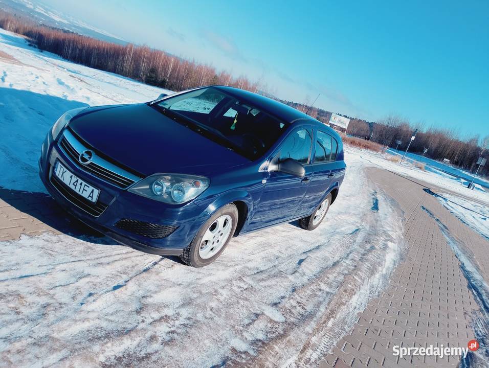 Astra H 16 benzyna 2010 r benzyna Kielce