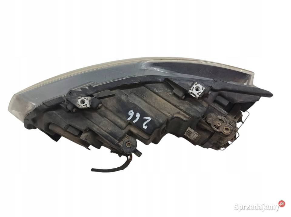 LAMPA PRZÓD PRAWA EUROPA 6R H7 6R1941016E VW Rok produkcji 2013 świętokrzyskie