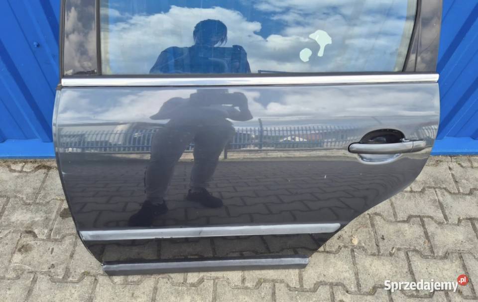 DRZWI TYŁ LEWY VW PASSAT B5 FL KOMBI LC7V osobowe Działoszyce