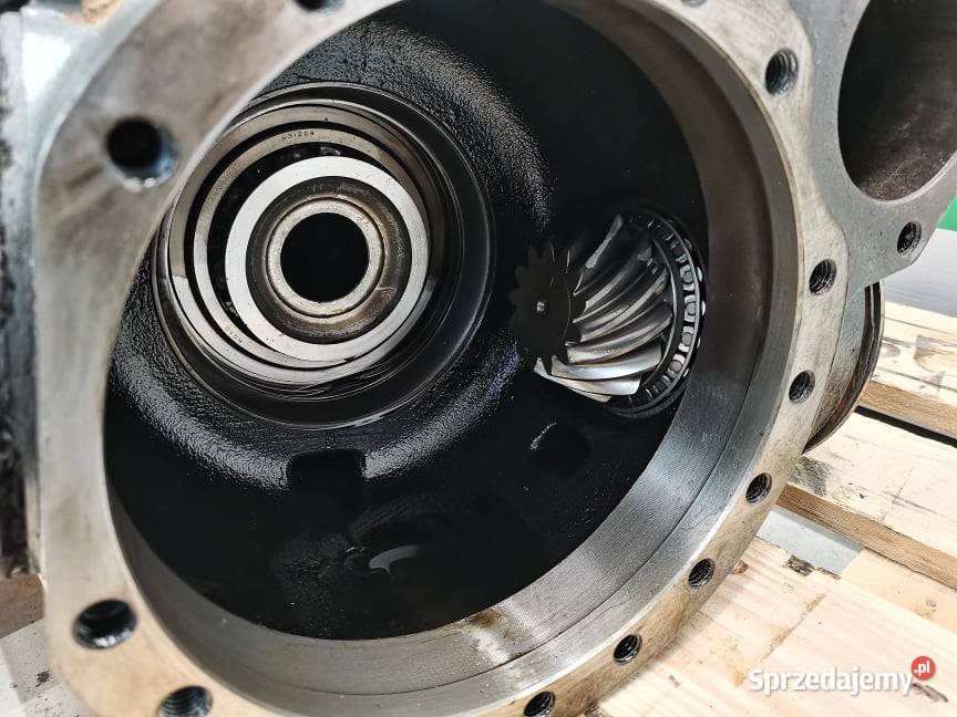 Przekładnia główna Dana 13X38 Kubota H 7151 Wilkowo sprzedam