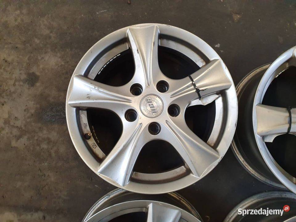 FELGA ALUMINIOWA 15 VOLKSWAGEN GOLF V HCC 15X65 osobowe kujawsko-pomorskie Lipno