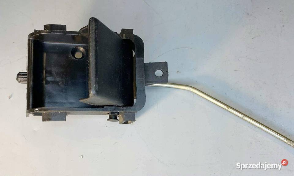 MercedesBenz W124 Kombi Klamka wewnętrzna klapy osobowe Łagiewniki sprzedam