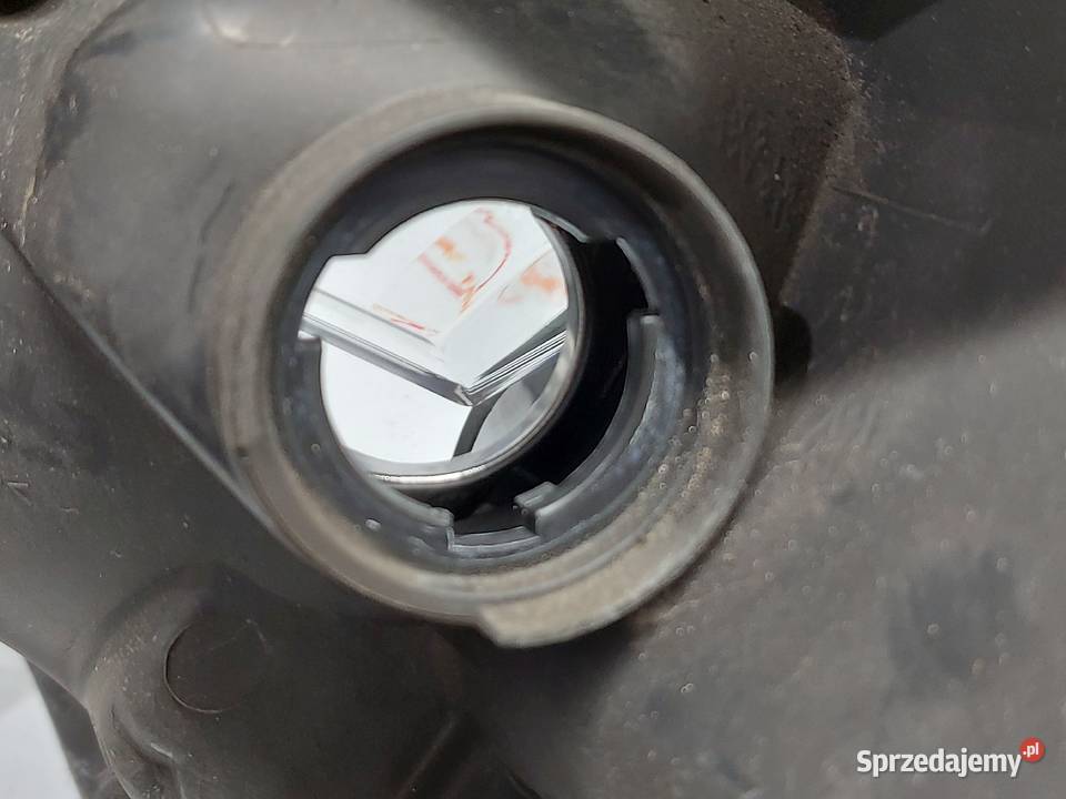 PEUGEOT 2008 lampa prawa przód ANGLIK świętokrzyskie Kielce