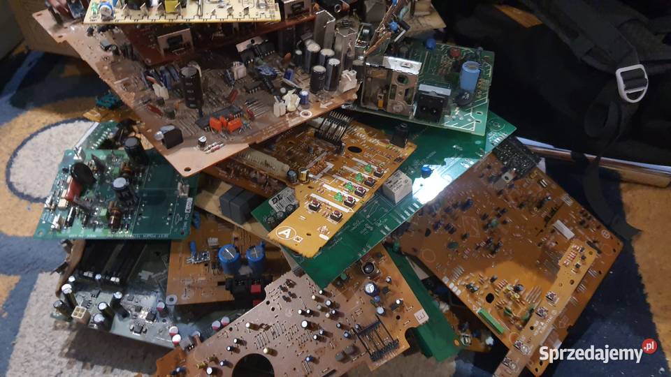 Złom elektroniczny układy na odzysk złota itp sprzedam