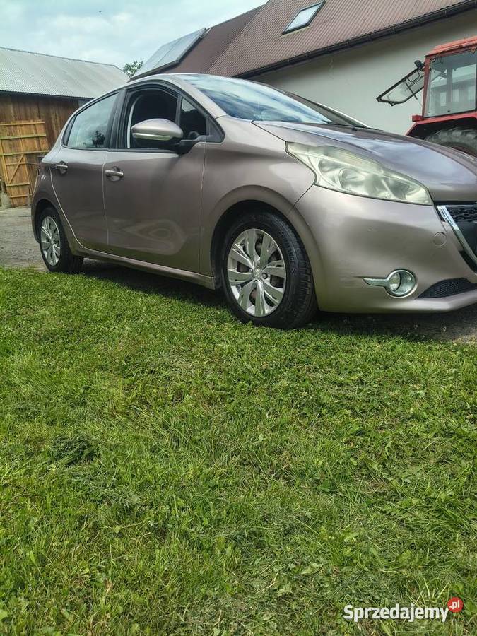 Sprzedam Peugeot 208 benzyna Kuźmina
