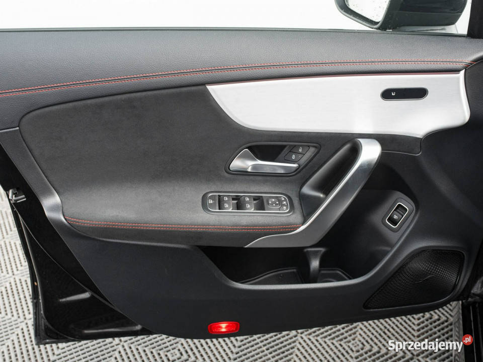 Mercedes CLA 200 W7BARYL200 AMG Line 7GDCT czujnik deszczu Pępowo