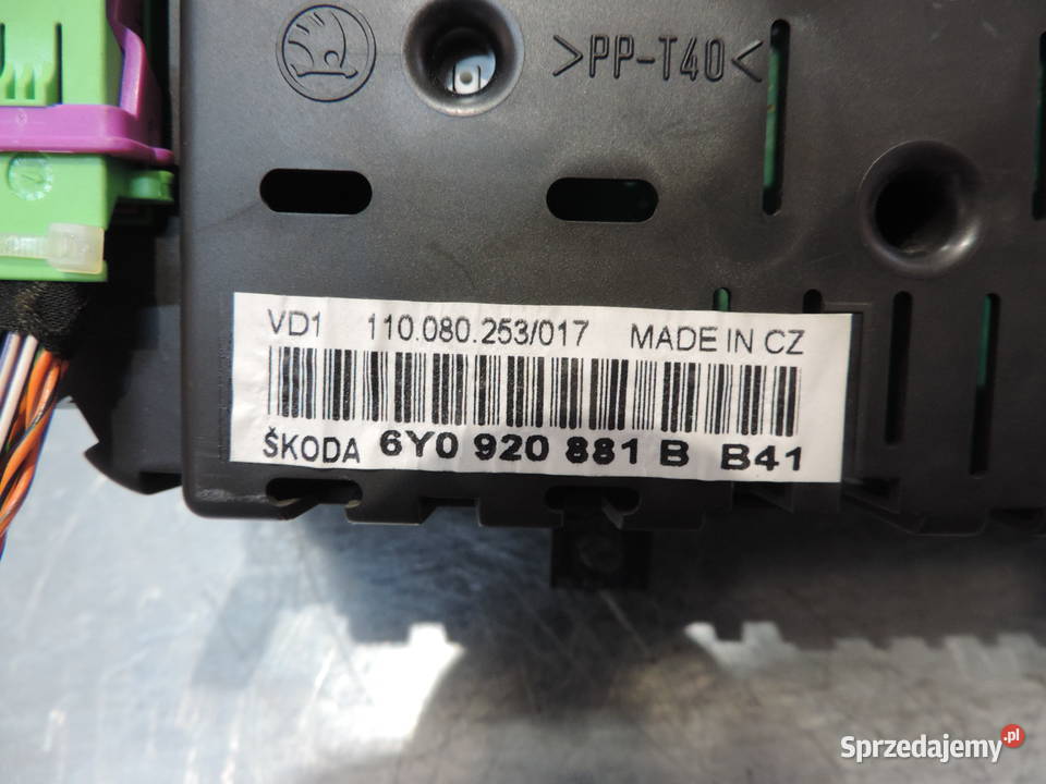 LICZNIK SKODA FABIA 1 16 16V 6Y0920883B