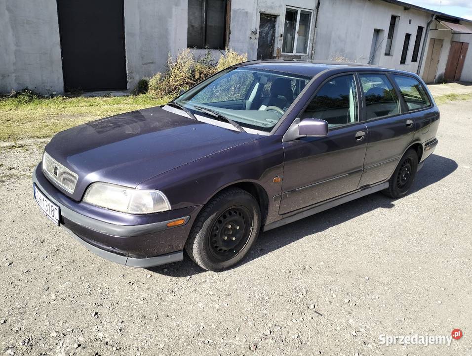 Sprzedam Volvo V40 zarejestrowany ubezpieczony z pomorskie Chojnice
