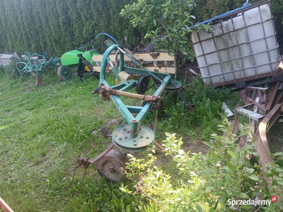 Pajak do siana transport walek Konary