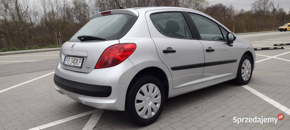 Peugeot 207 14 peugoet salon 14 16v benzyna 112 małopolskie
