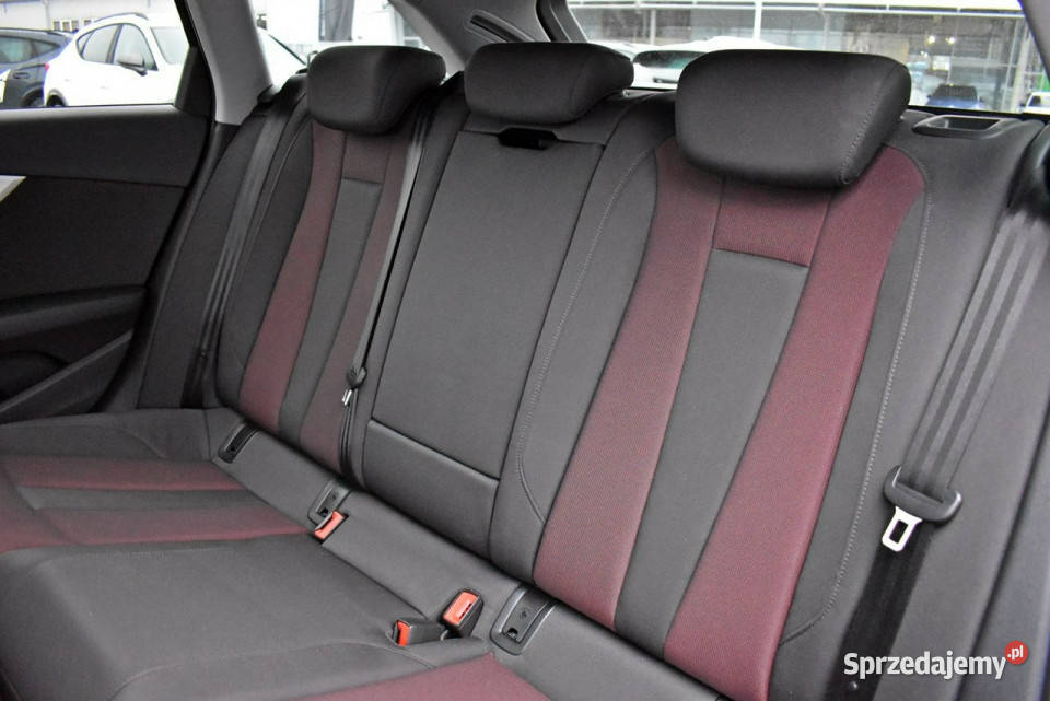 Audi A4 Bezwypadkowy Salon Polska Serwis ASO nieuszkodzony Łódź
