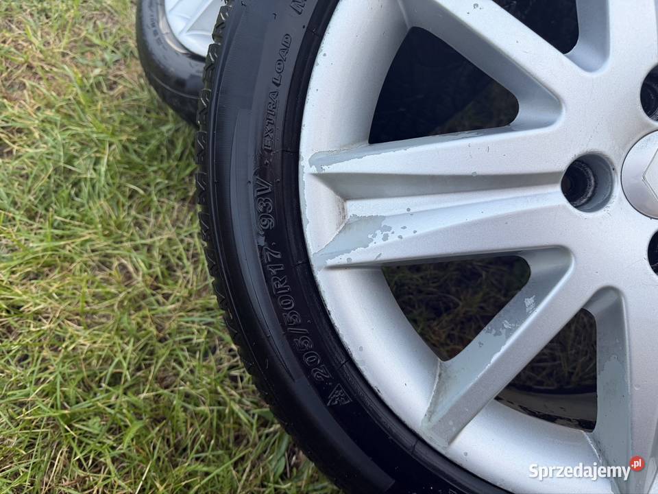 Felgi aluminiowe Renault 17 z oponami Chełm