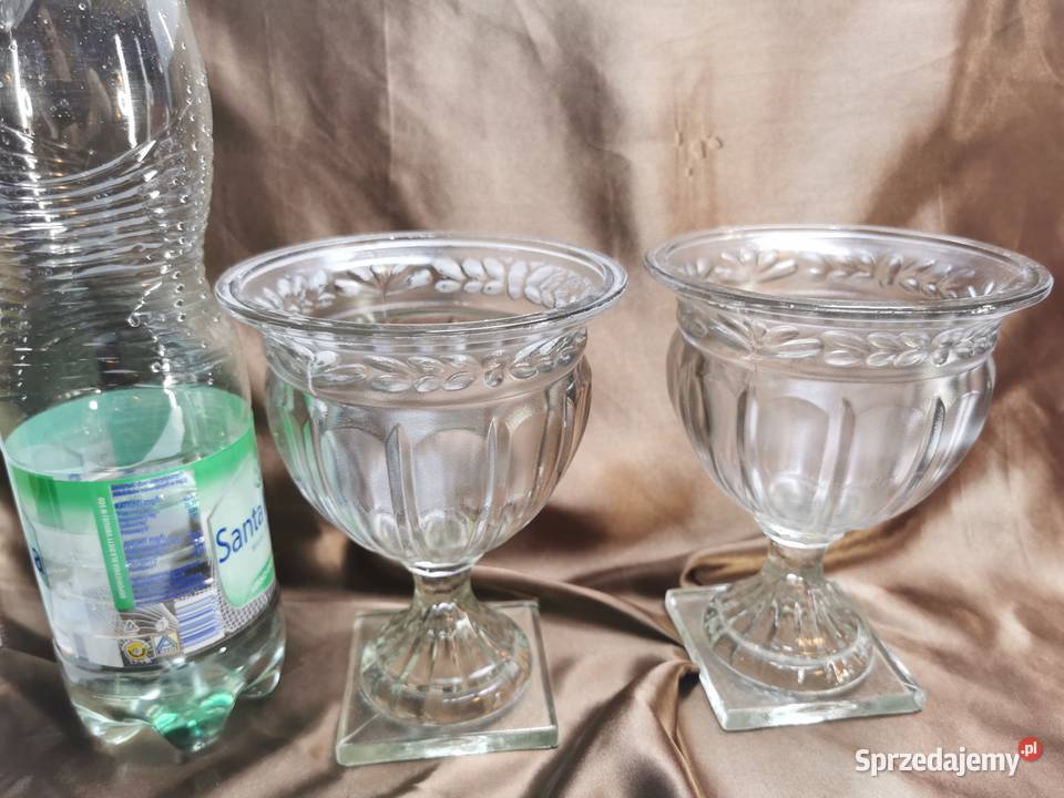 Duże gazony szklane na kwadratowej podstawie Porcelana i szkło