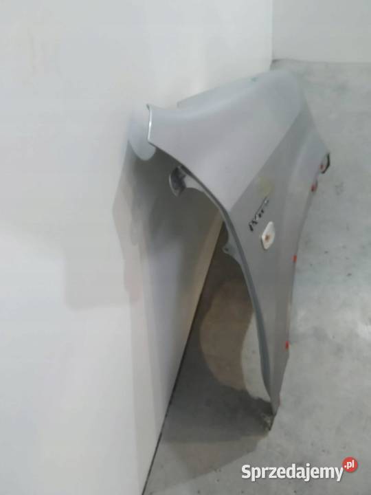 BŁOTNIK PRAWY PRZÓD NH623M Honda CRV II 20012006 Błotniki