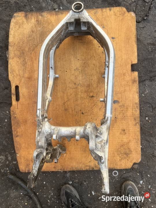 rama Honda VFR 750 F RC36 Ostrzeszów