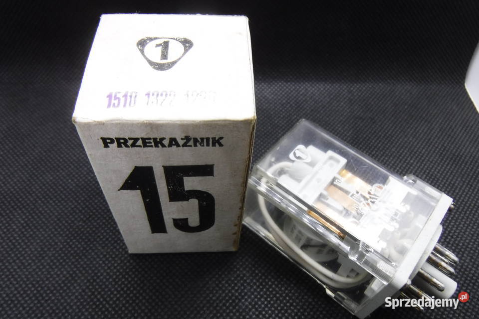 Przekaźnik R15 3PDT 10A 220V DC typ 151013221220