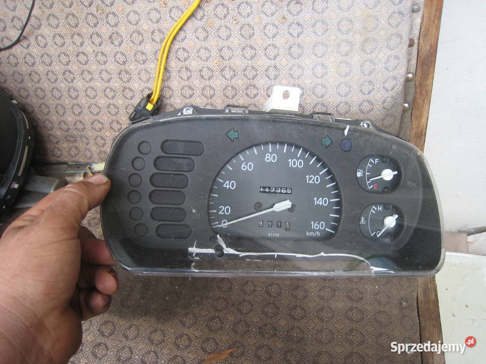Zegary liczniki Daihatsu Cuore III sprzedam