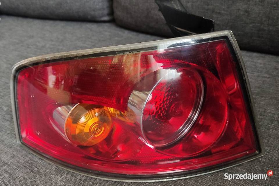 SEAT IBIZA III 3 LAMPA lewa tył tylna błotnik