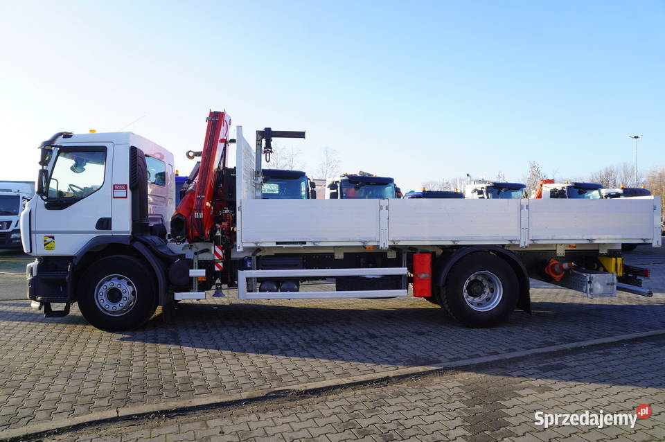 Renault C320 P 4x2 HDS Fassi 6 t 140 MTH Zasięg diesel Kraków