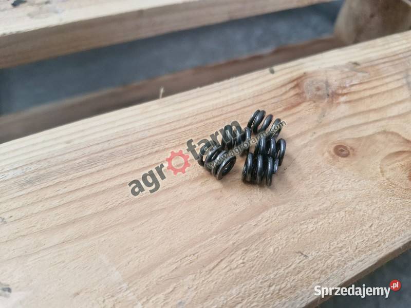 Sprężyna Valtra C90 6000 8000 C90 M120 Byków