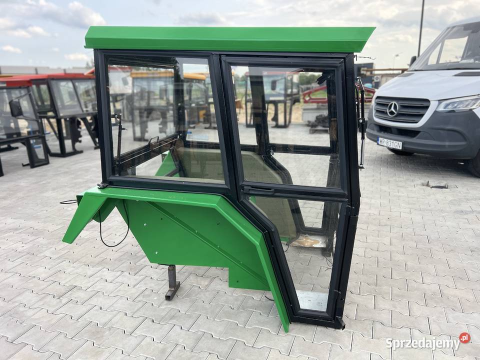 Kabina ciągnikowa Ursus C330 TUR C360 MF235 T25 Kabina i karoseria Płock