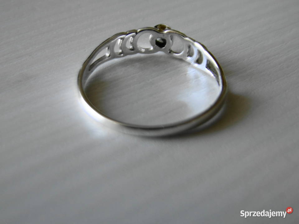 Stary śliczny pierścionek ze srebra