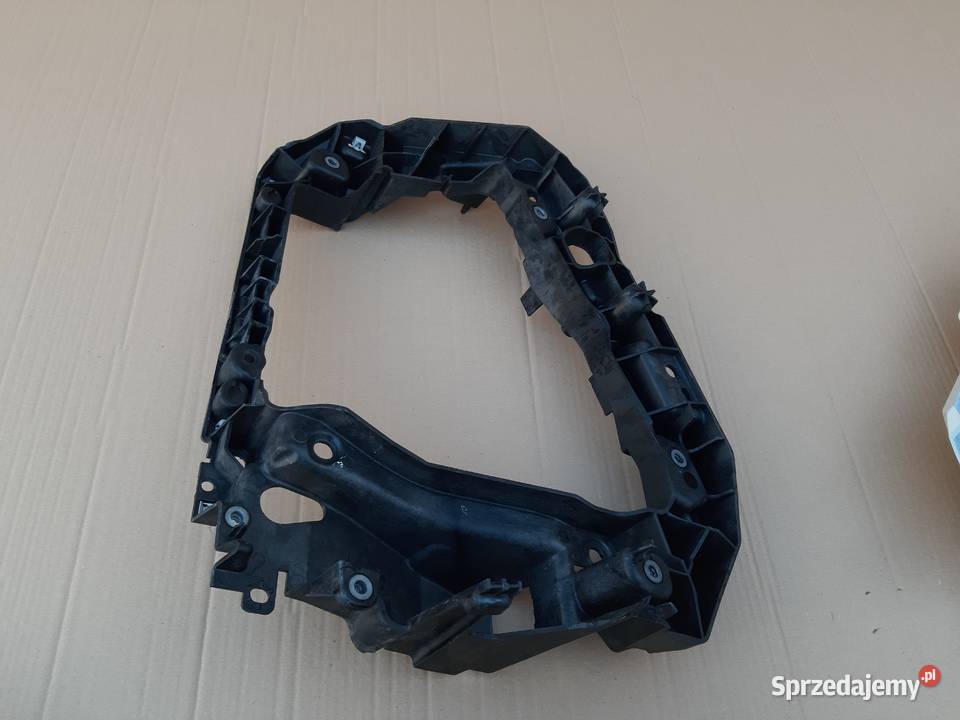 VOLVO FMX FM5 OKULAR RAMKA HALOGEN PRAWY lubuskie Trzciel