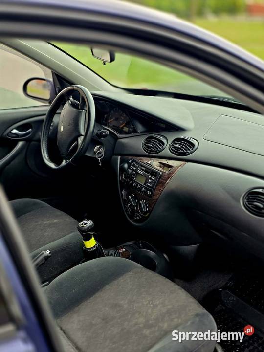 Ford Focus Ghia 18 270655km sprzedam