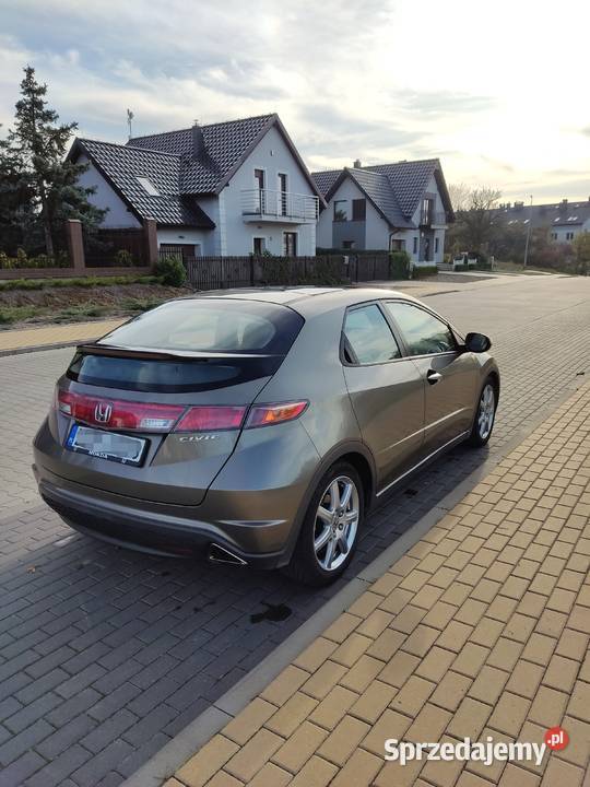 Honda Civic VIII Executive 18 iVTEC 140 Civic Gryfino