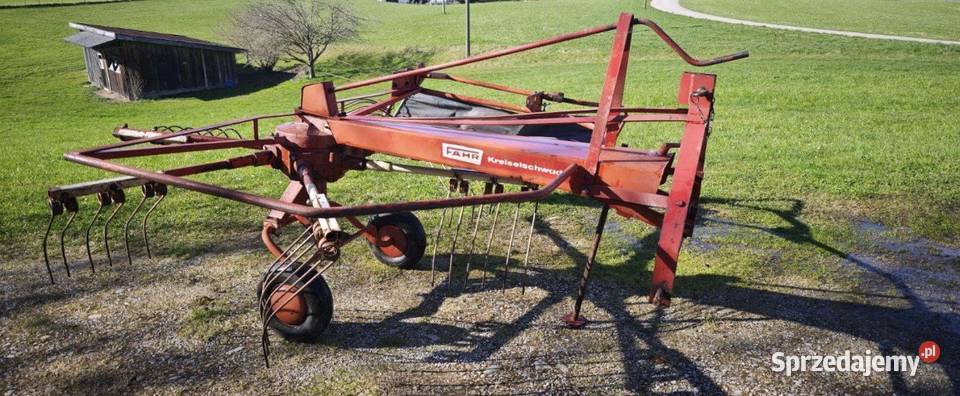 Zgrabiarki Przewracarki nieuszkodzony Zgrabiarki i przetrząsacze