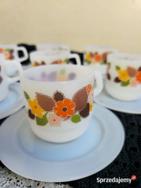 Schott Jena szklo mleczne Filiżanki z podstawami