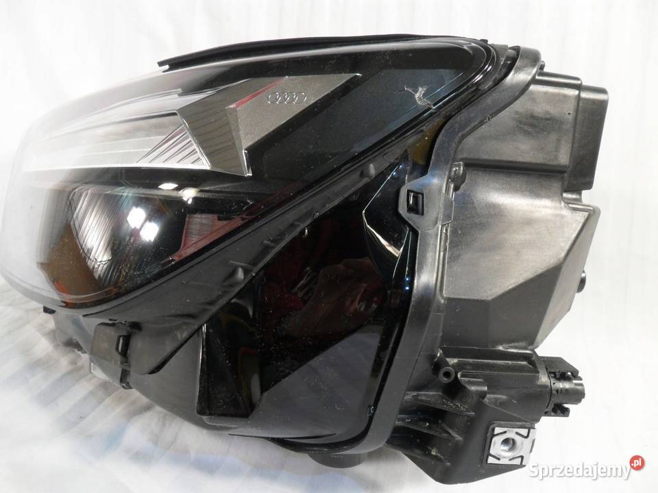 Audi Q4 etron reflektor przedni lewy lampa lewa sprzedam